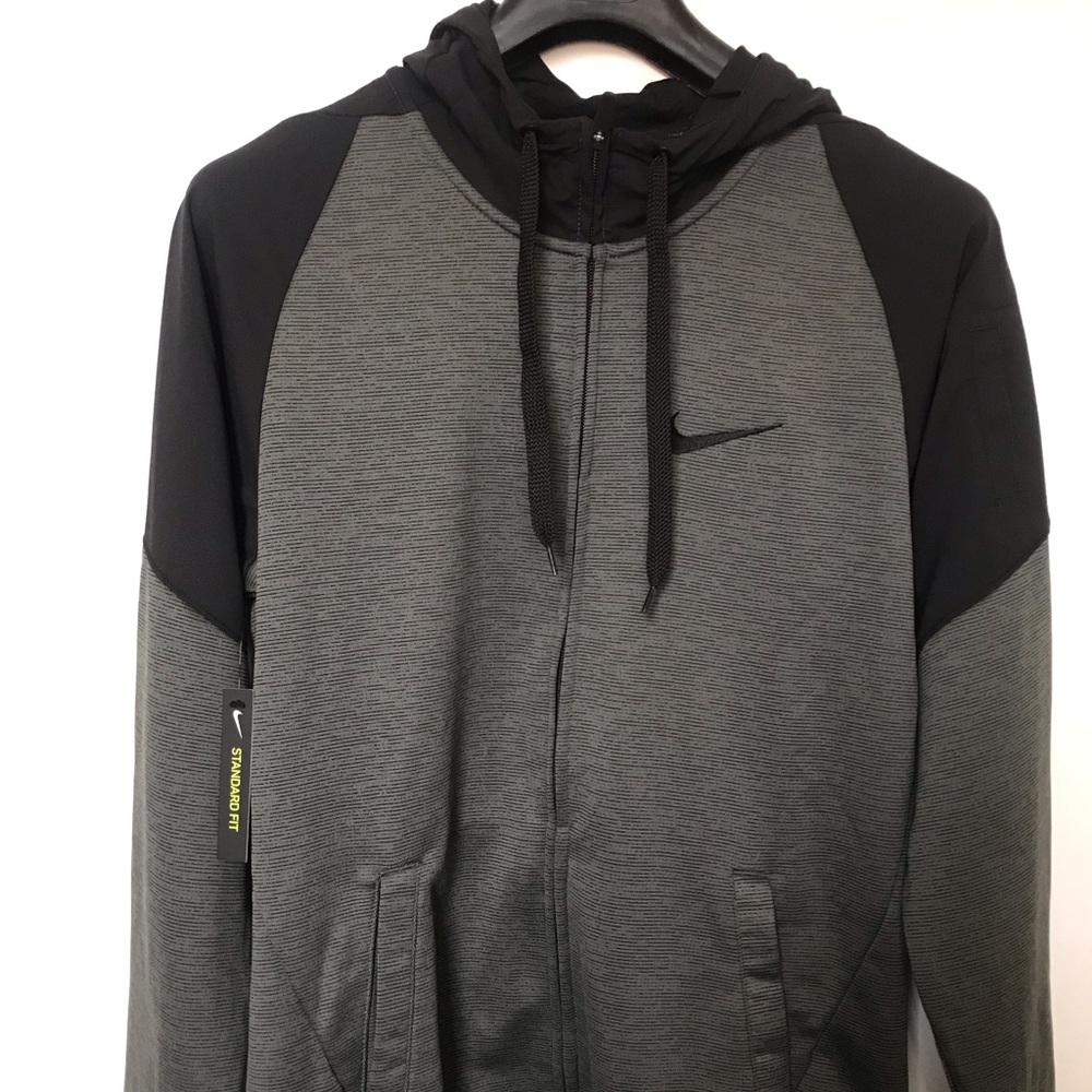 Nike Dry Fit Hoodie - BNWT - Picture 1 of 3
